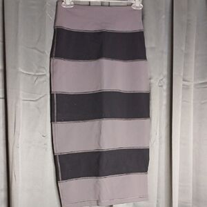 Lululemon Athletica Black and Gray Pencil Skirt